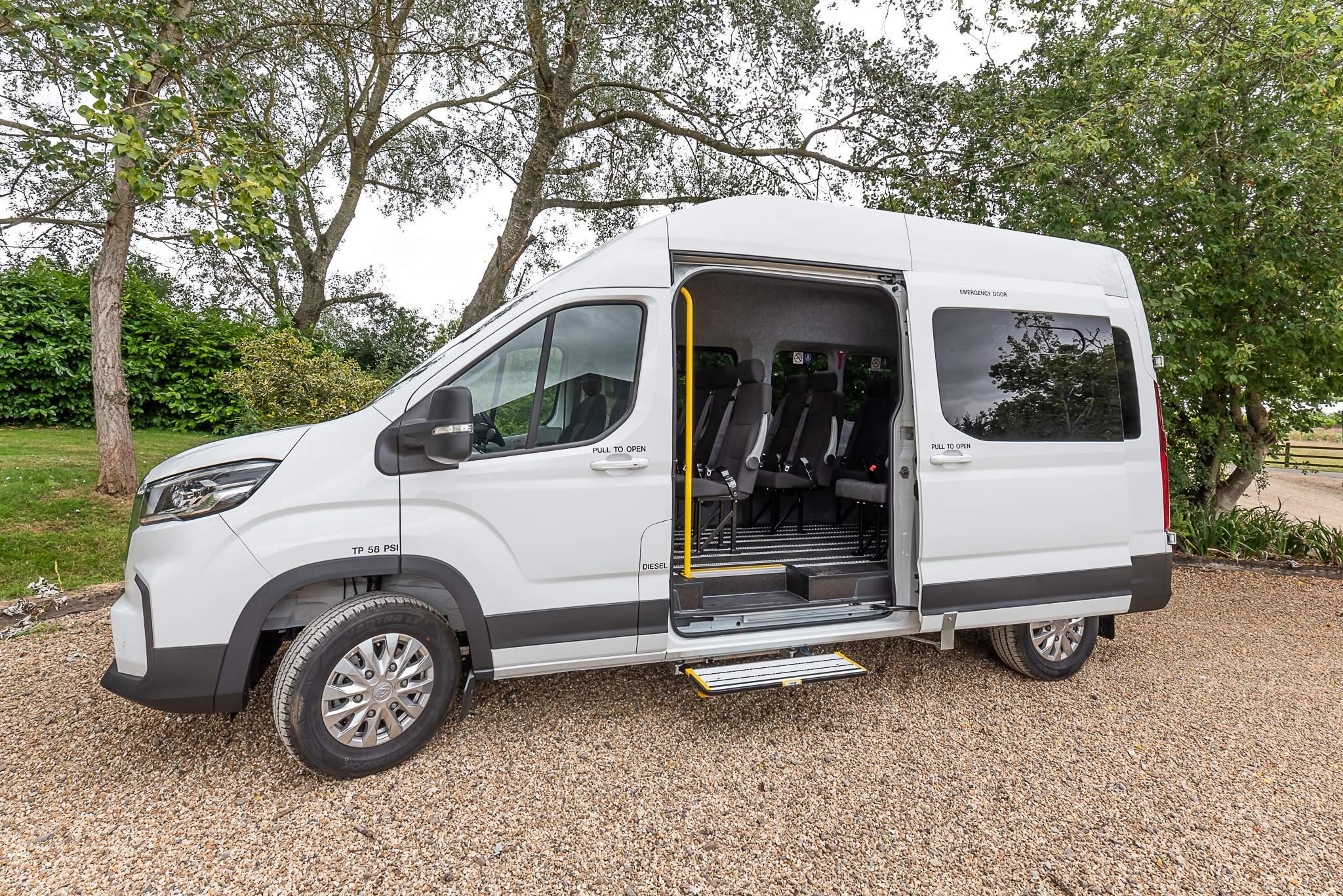 Maxus Deliver 9 image 1